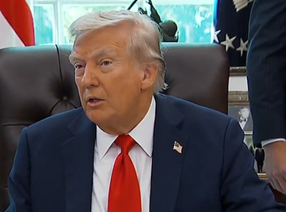 Video: President Trump mandates one full year in jail for those who burn the USA flag